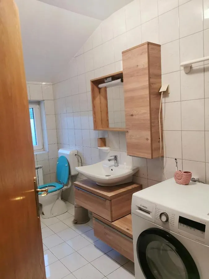 Family Friendly Apartments With A Swimming Pool Kastel, Central Istria - Sredisnja Istra - 21309 Buje